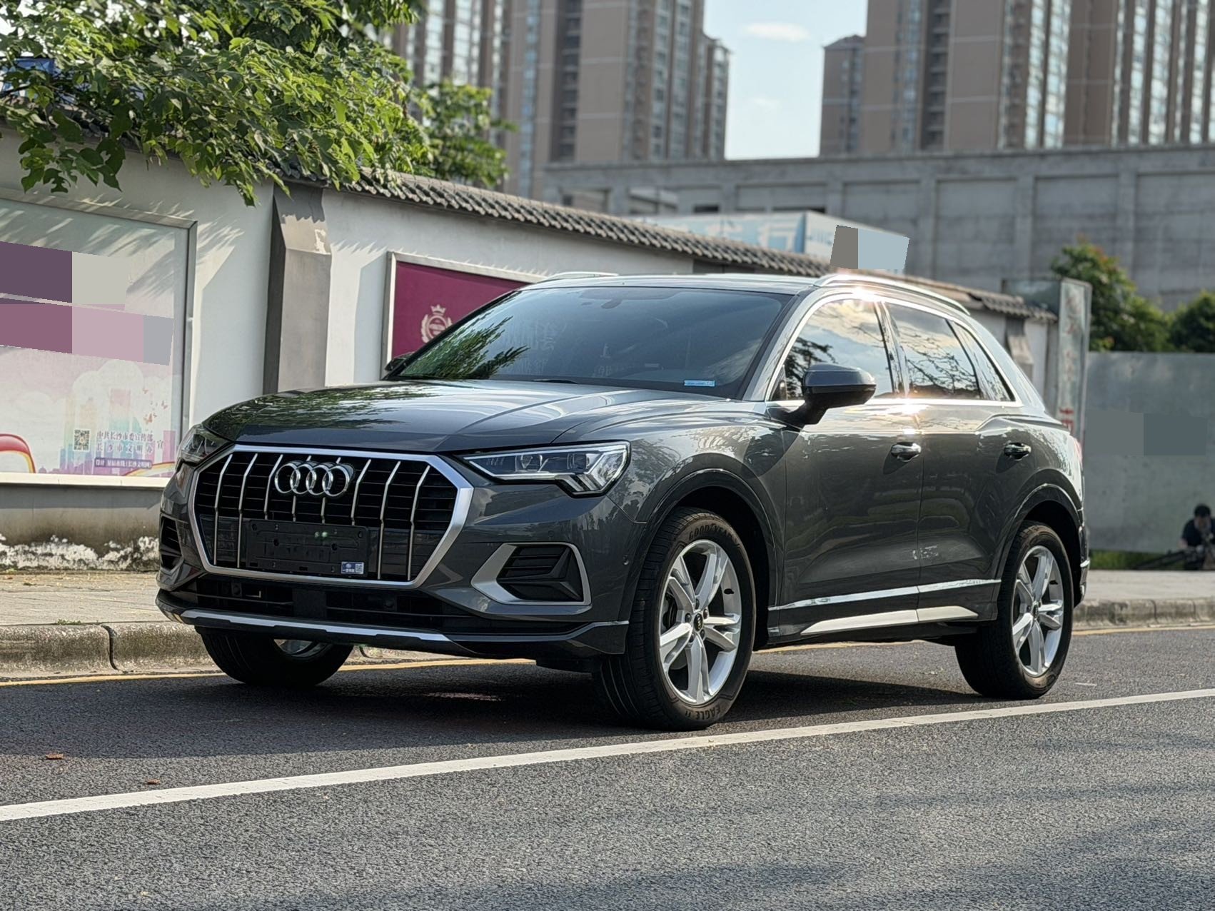 Audi Q3 2022 car image 