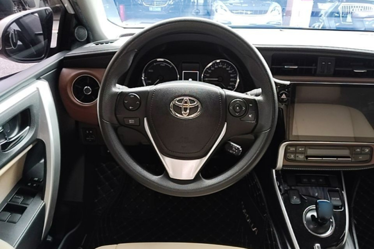 Toyota Corolla Hybird E+ 2020 car image #11