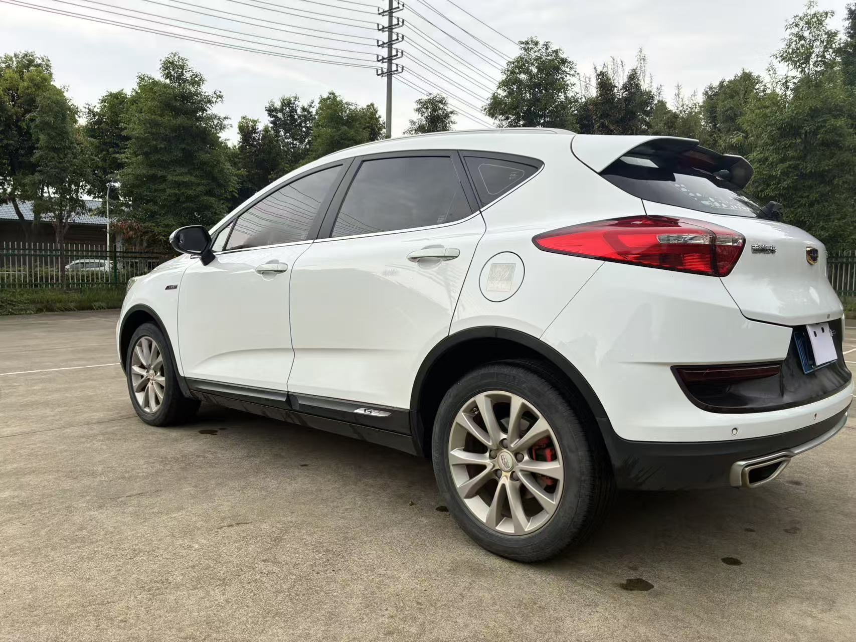 GEELY Emgrand GS 2018 car image #6