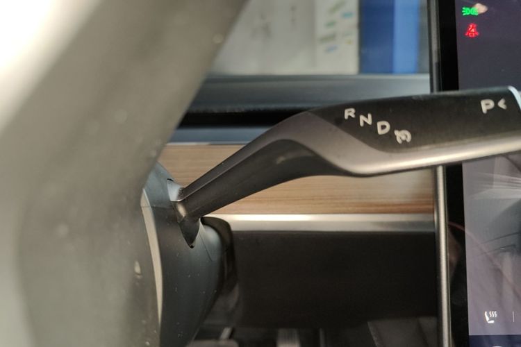 Tesla Model 3 2022 car image #14
