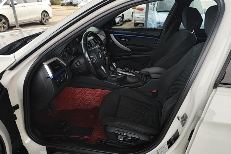 BMW 3 Series 2018 #15 BMW 3 Series 2018 car image #15