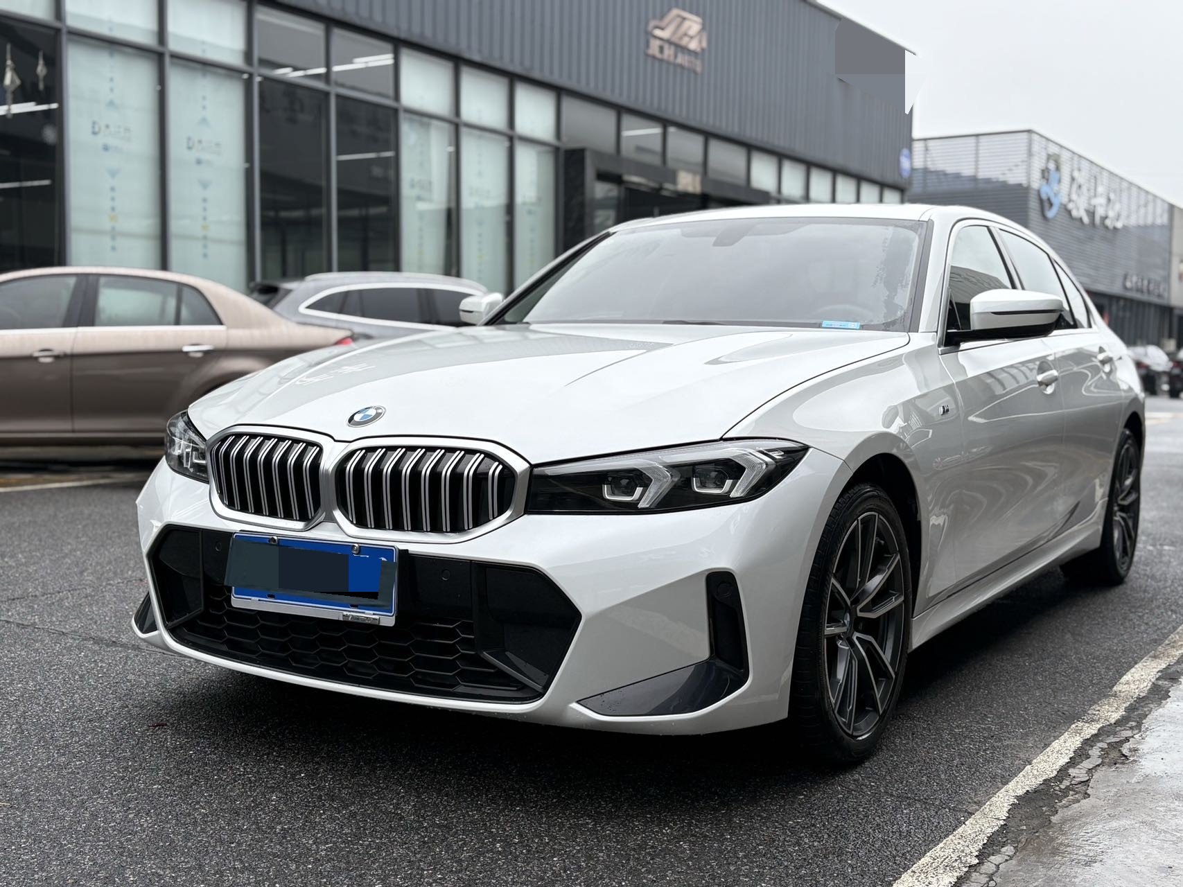 BMW 3 Series 2023 BMW 3 Series 2023 car image