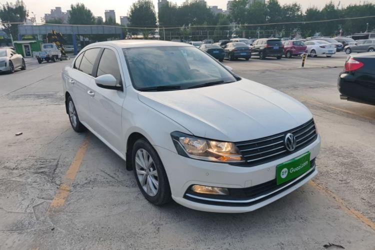 Volkswagen Lavida 2017 car image #6