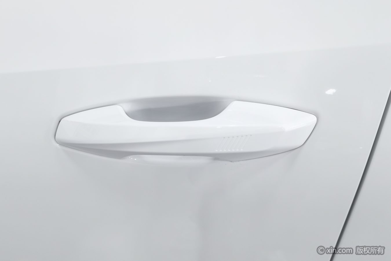 GEELY Boyue L 2024 car image #19