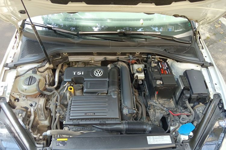 Volkswagen Golf 2017 car image #22