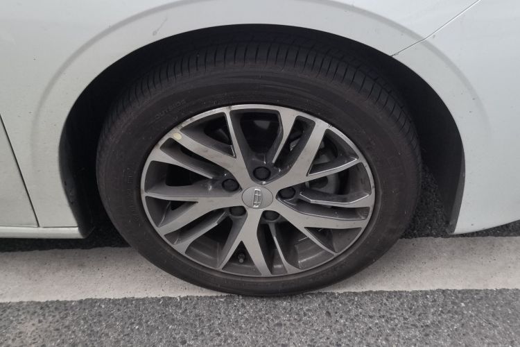 GEELY Emgrand 2024 #6 GEELY Emgrand 2024 car image #6