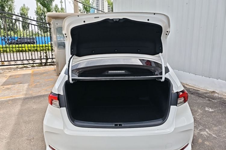 Toyota Corolla 2023 car image #19
