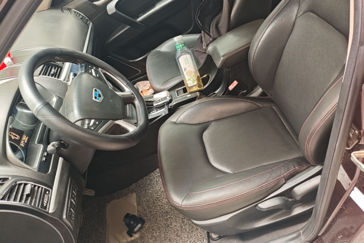 GEELY Emgrand 2015 car image #15
