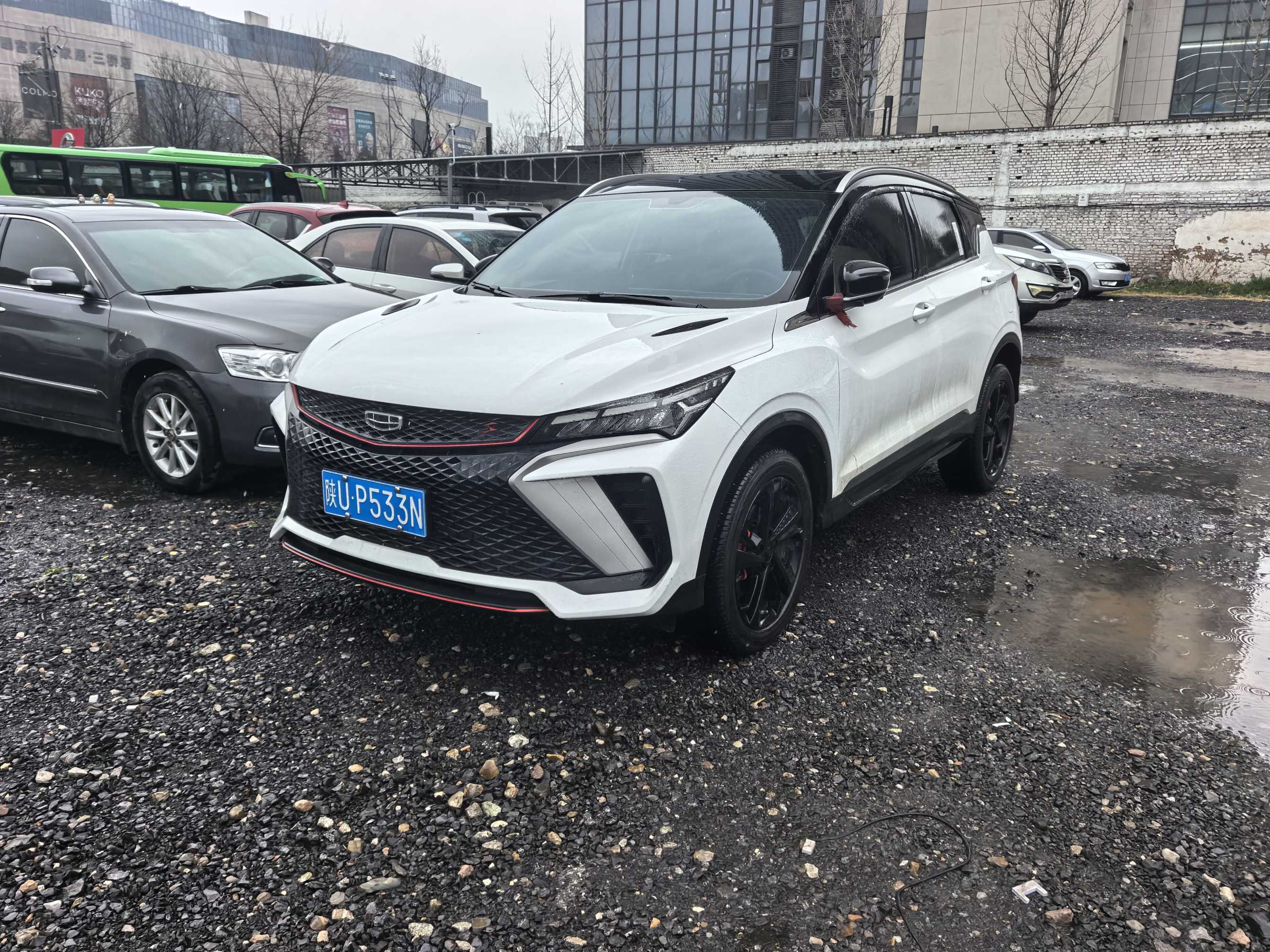 GEELY Coolray 2023 car image 