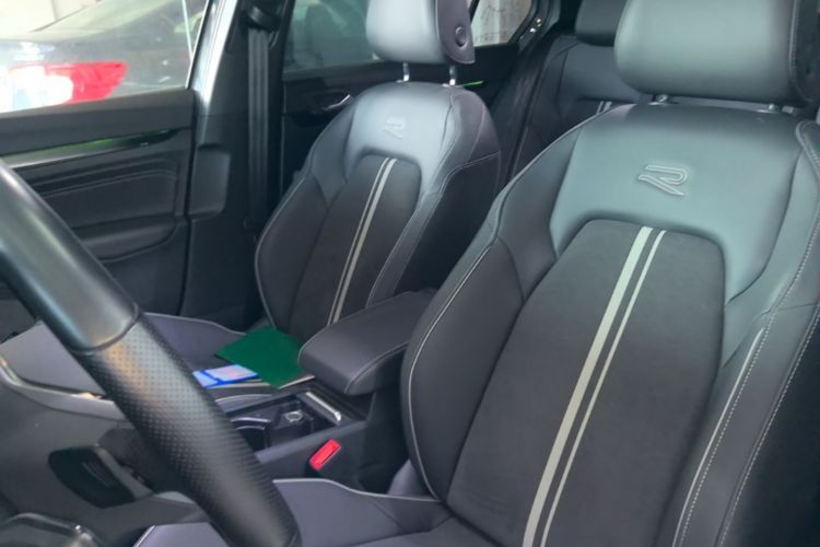 Volkswagen Golf 2022 car image #15