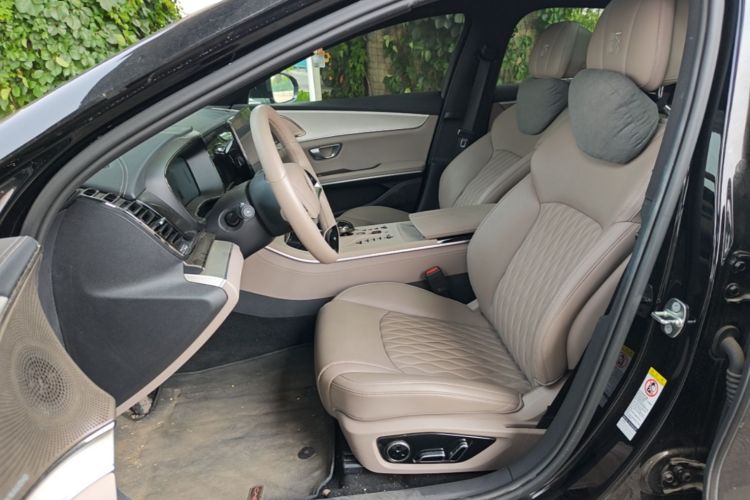 BYD Han 2024 car image #15