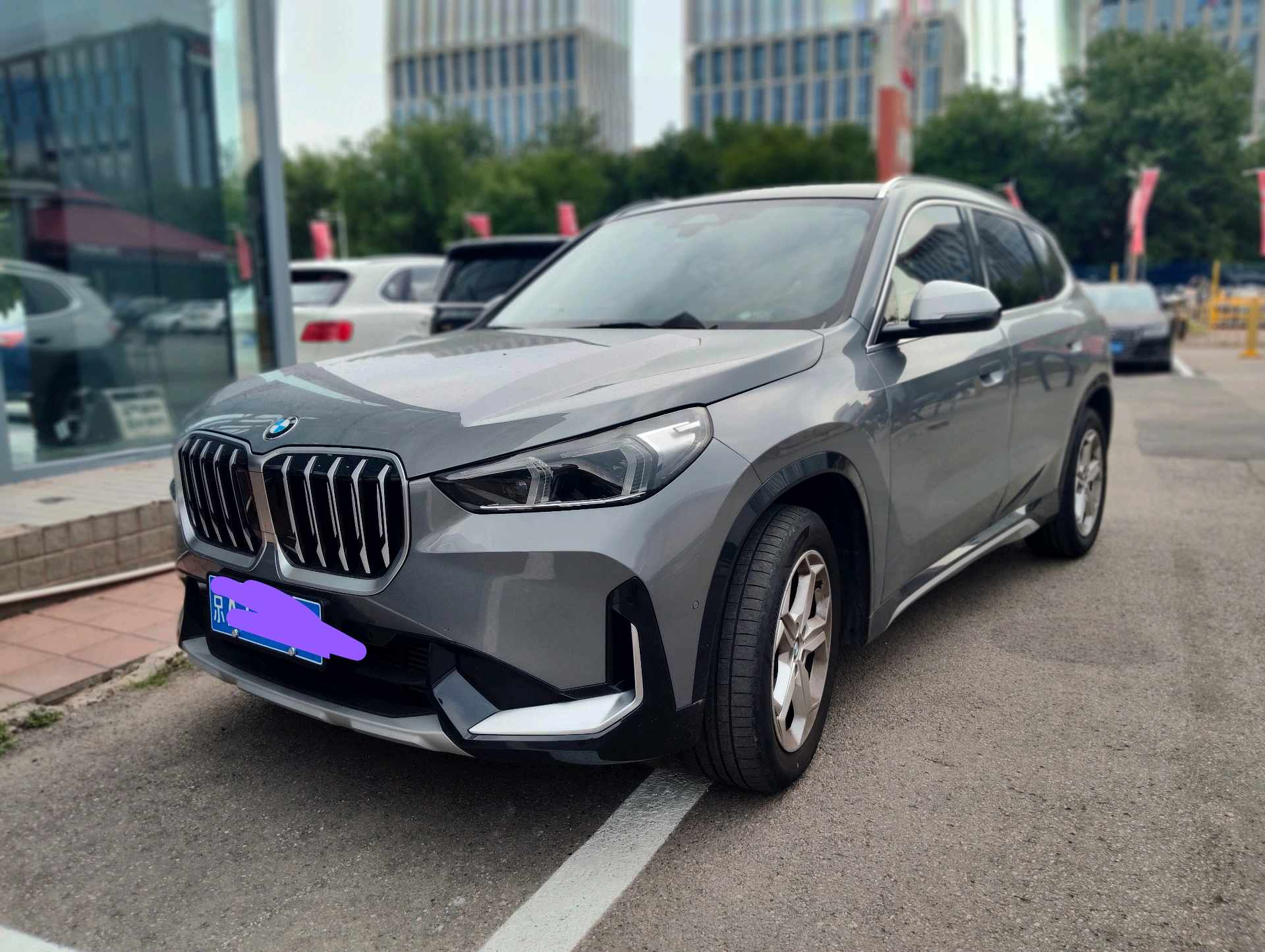 BMW X1 2024 BMW X1 2024 car image