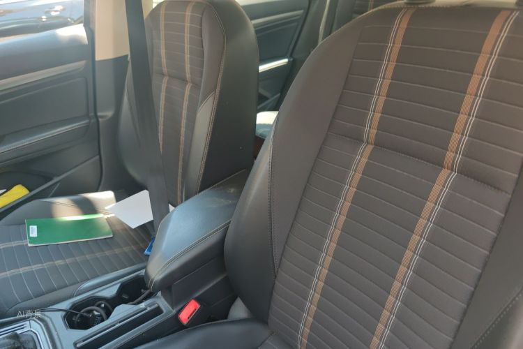 Volkswagen Lavida 2020 car image #17