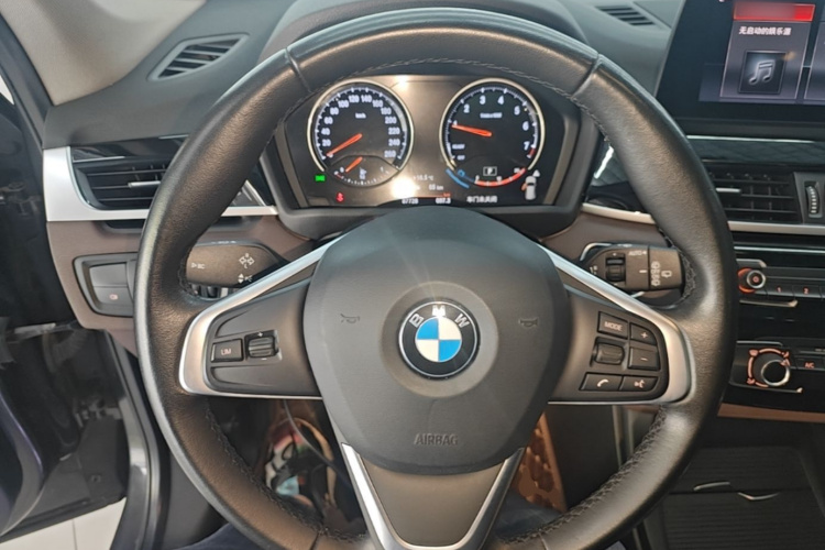 BMW X1 2021 car image #15