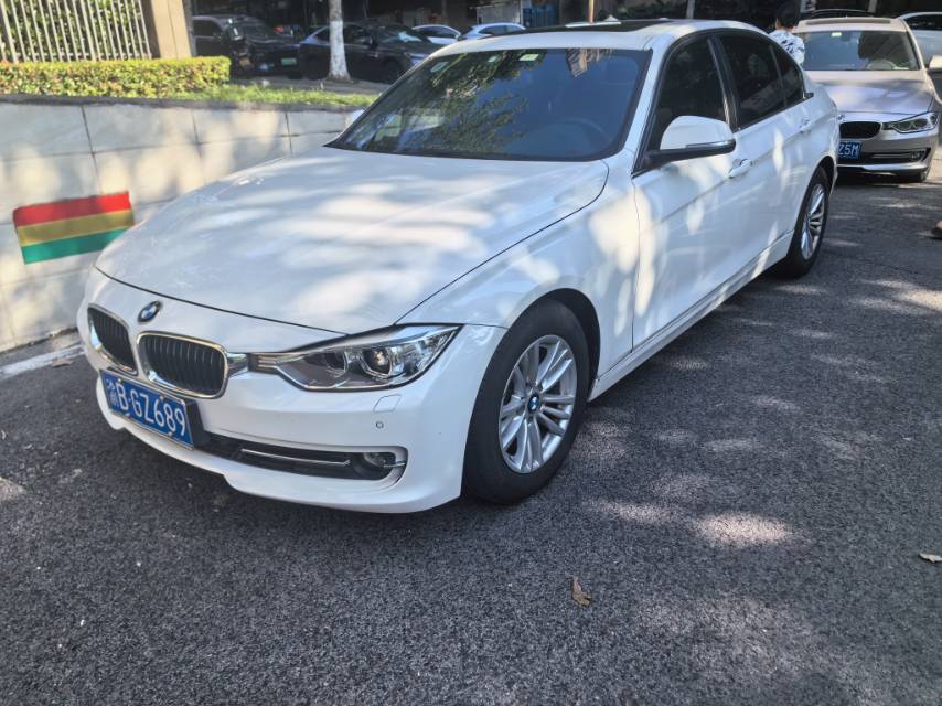 BMW 3 Series 2014 BMW 3 Series 2014 car image