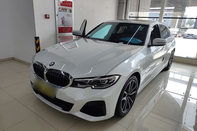 BMW 3 Series 2020 car image #2