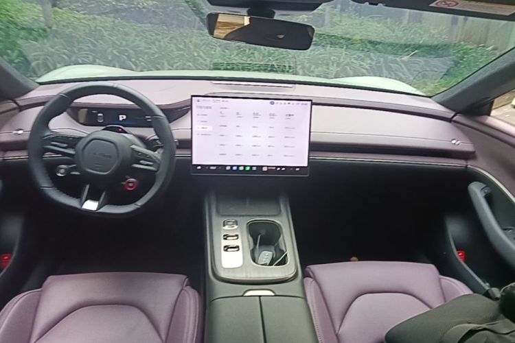 MI SU7 2025 imagem de carro #10
