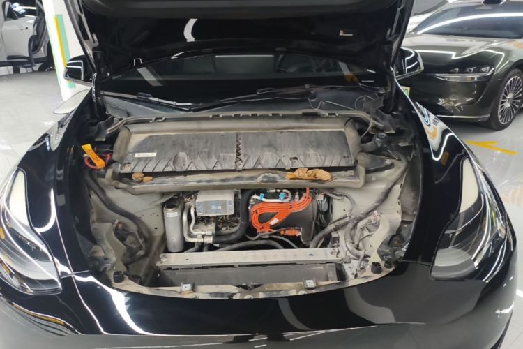 Tesla Model Y 2022 car image #20