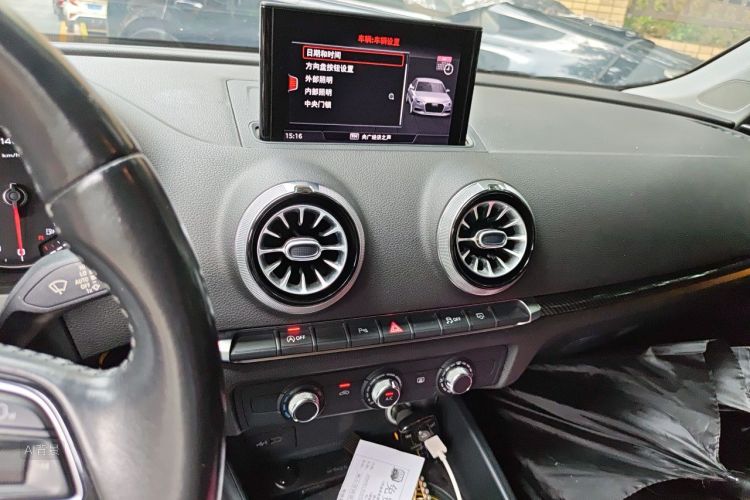 Audi A3 2018 car image #15