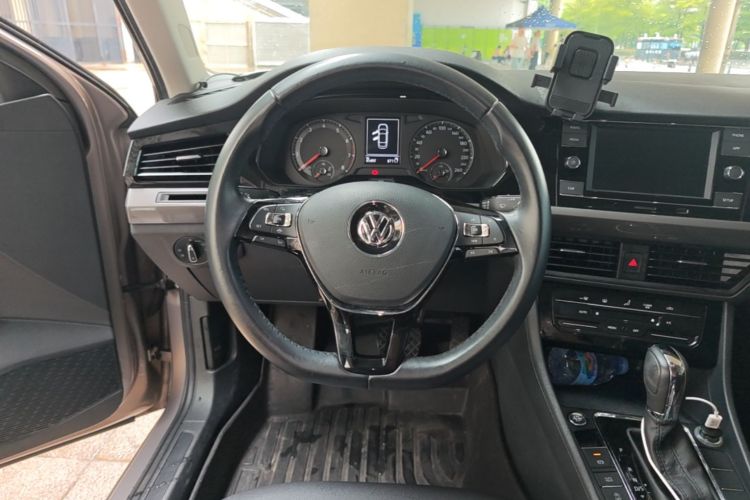 Volkswagen Bora 2019 #15 Volkswagen Bora 2019 car image #15