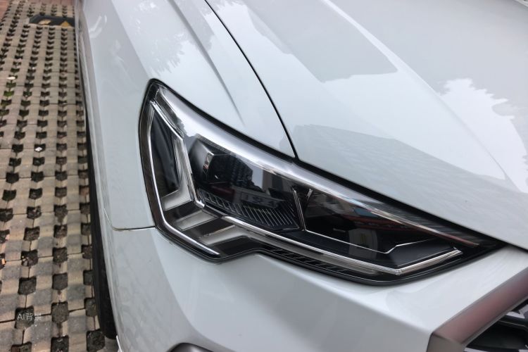 Audi Q3 2023 imagen de coche #8