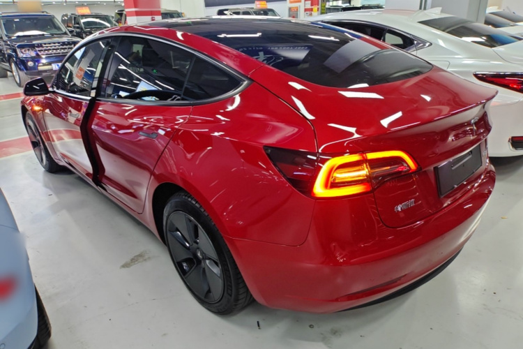 Tesla Model 3 2022 car image #7