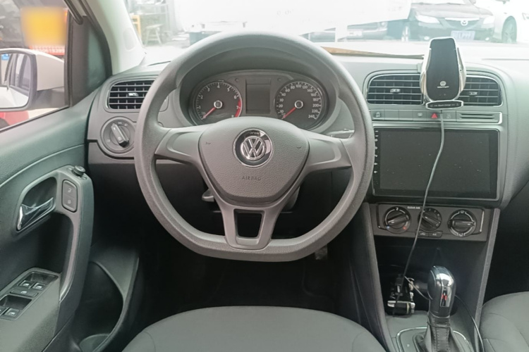 Volkswagen Polo 2019 #15 Volkswagen Polo 2019 car image #15