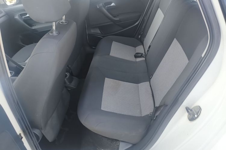 Volkswagen Polo 2016 #17 Volkswagen Polo 2016 car image #17