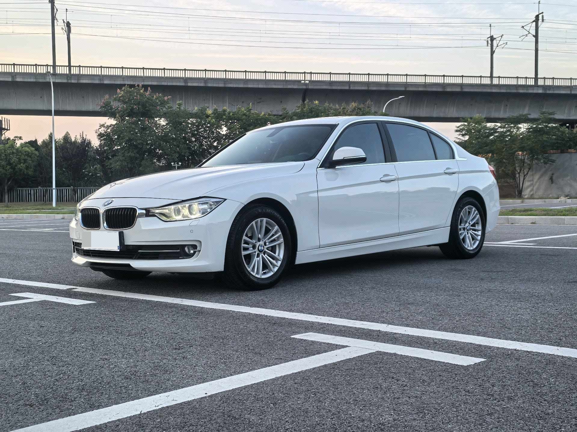 BMW 3 Series 2015 car image 