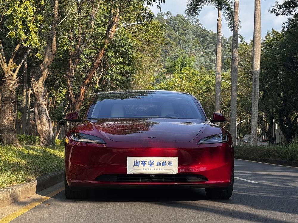 特斯拉 Model 3 2026 汽车图片 #2
