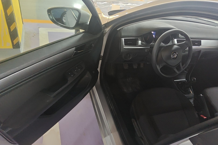 Volkswagen Bora 2019 car image #16