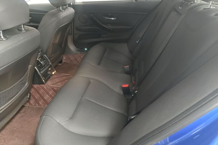 BMW 3 Series 2018 #17 BMW 3 Series 2018 car image #17