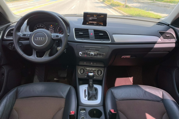 Audi Q3 2018 #14 Audi Q3 2018 car image #14