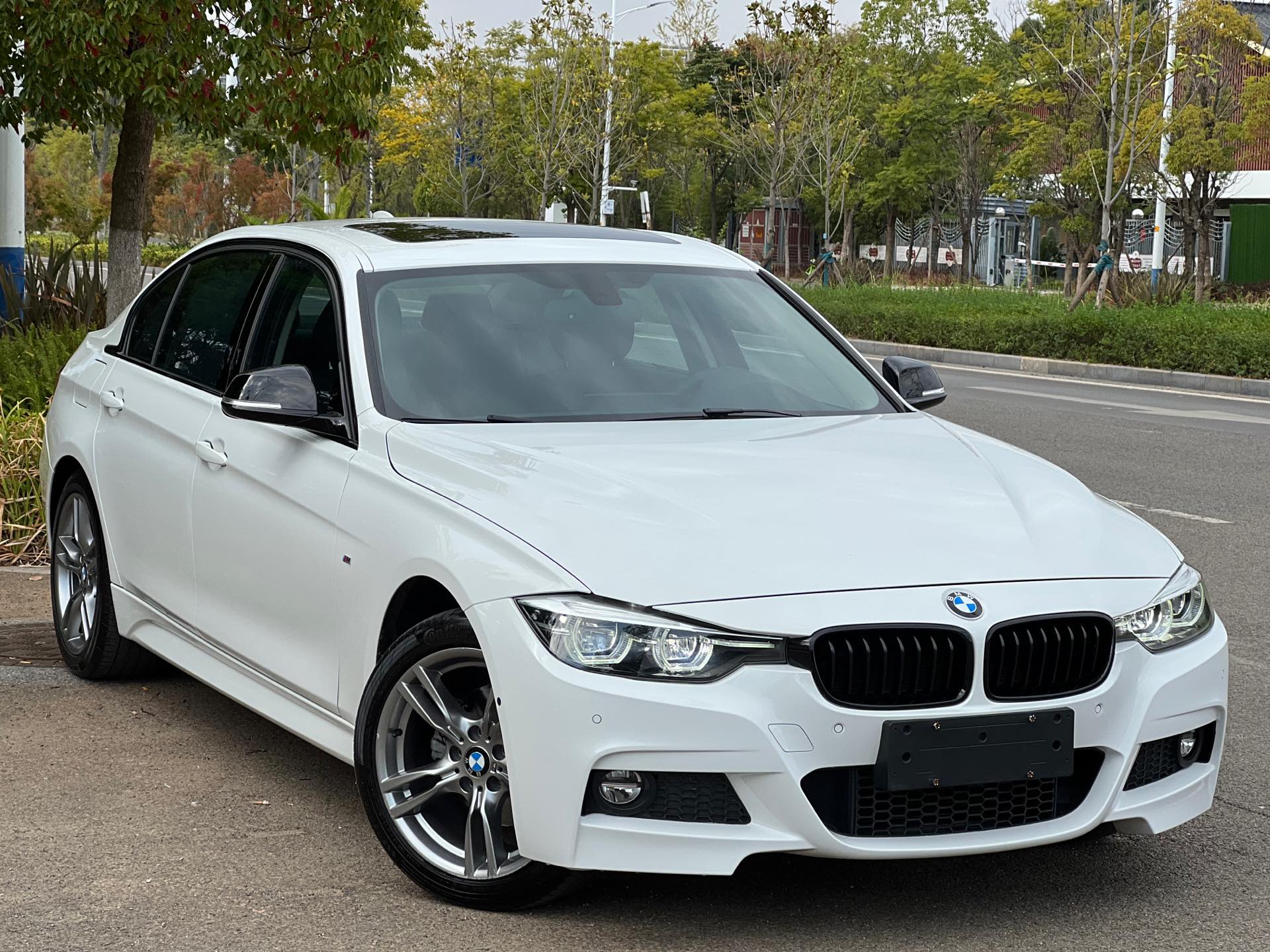 BMW 3 Series 2018 #3 BMW 3 Series 2018 immagine di auto #3