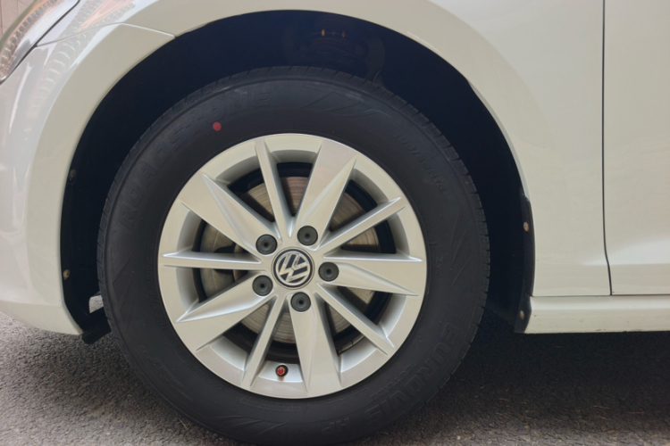 Volkswagen Golf 2016 car image #6