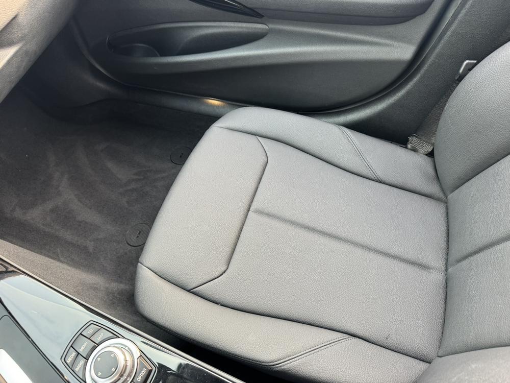 BMW 3 Series 2016 car image #26
