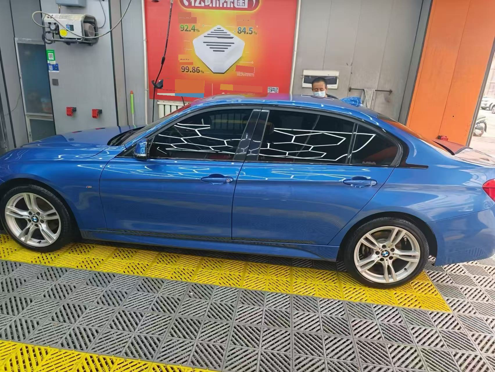 BMW 3 Series 2017 #2 BMW 3 Series 2017 car image #2