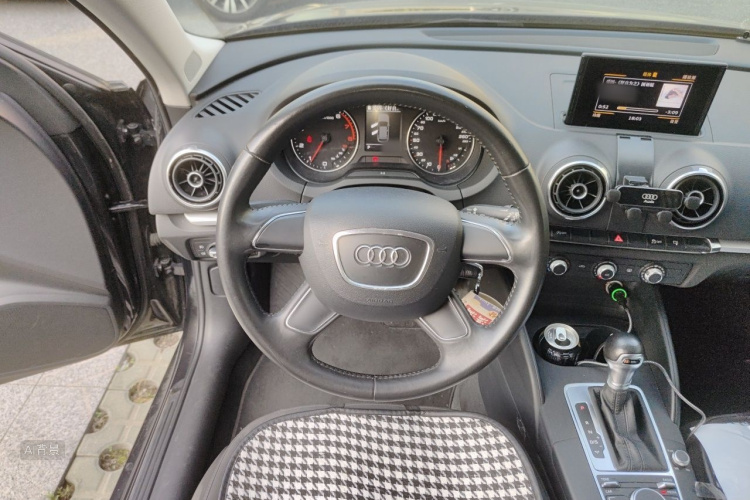 Audi A3 2014 imagen de coche #12