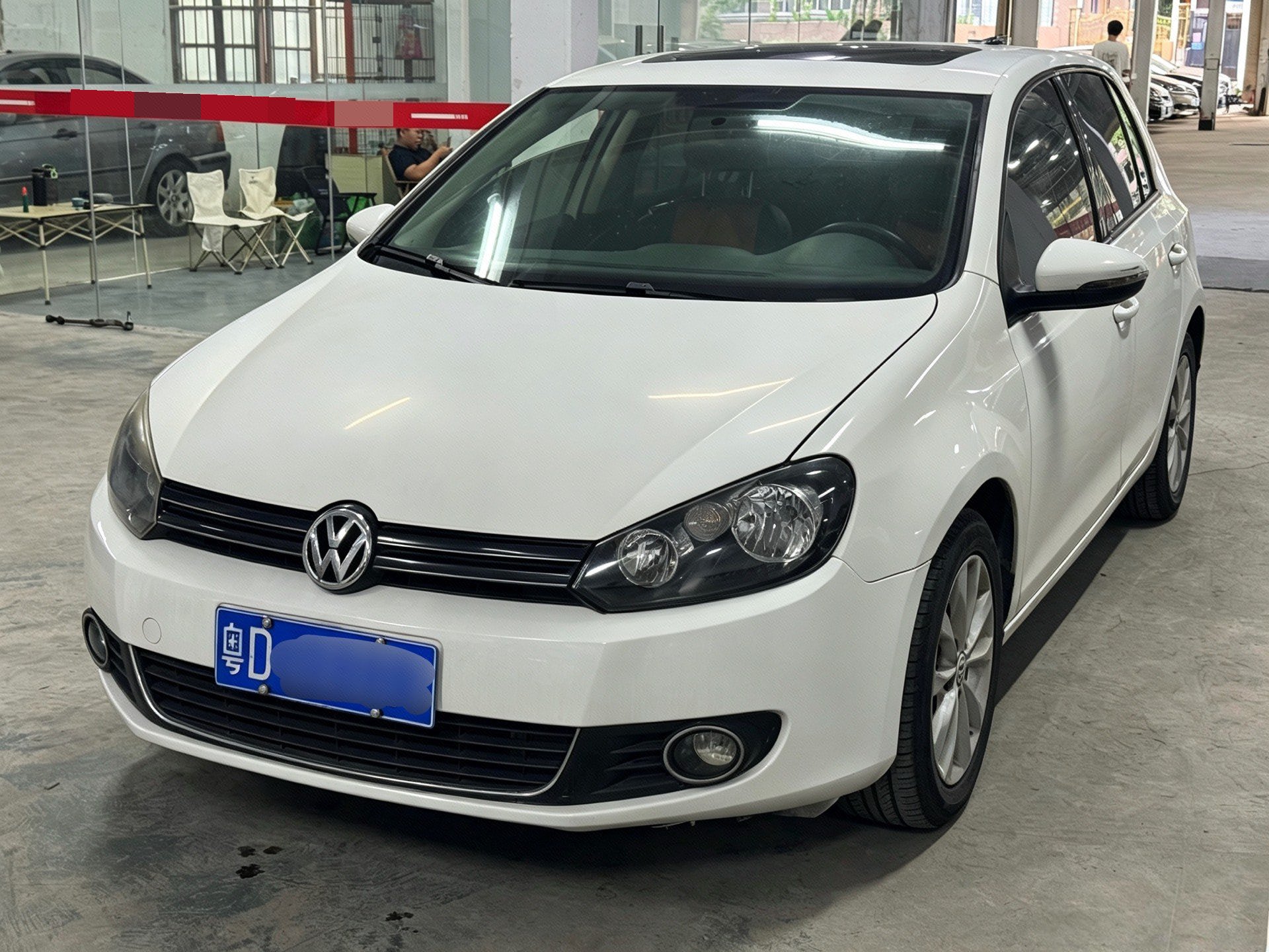 Volkswagen Golf 2013 car image 