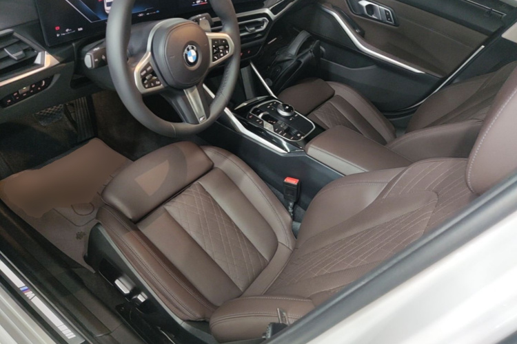 BMW 3 Series 2023 car image #15