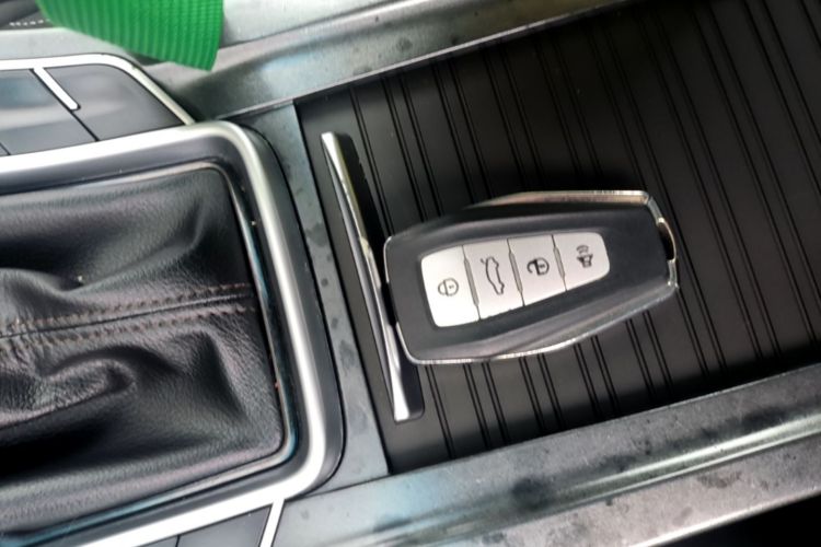 GEELY Emgrand 2019 #9 GEELY Emgrand 2019 car image #9