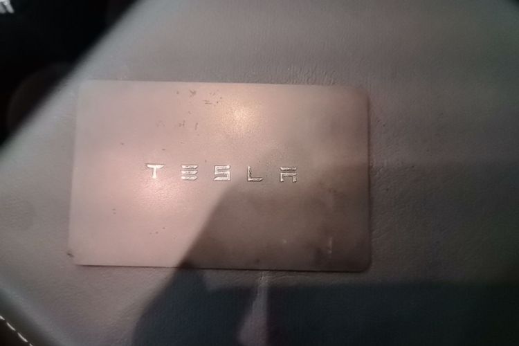 Tesla Model 3 2020 car image #9