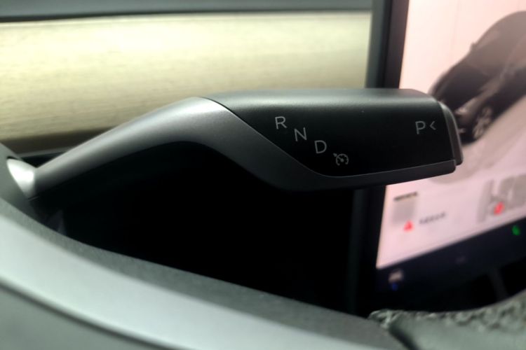 Tesla Model Y 2023 #14 Tesla Model Y 2023 immagine di auto #14