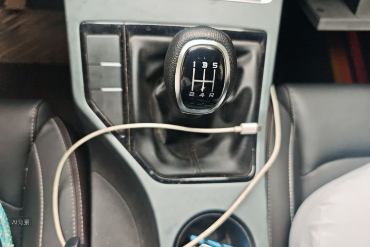 GEELY Emgrand 2021 car image #16