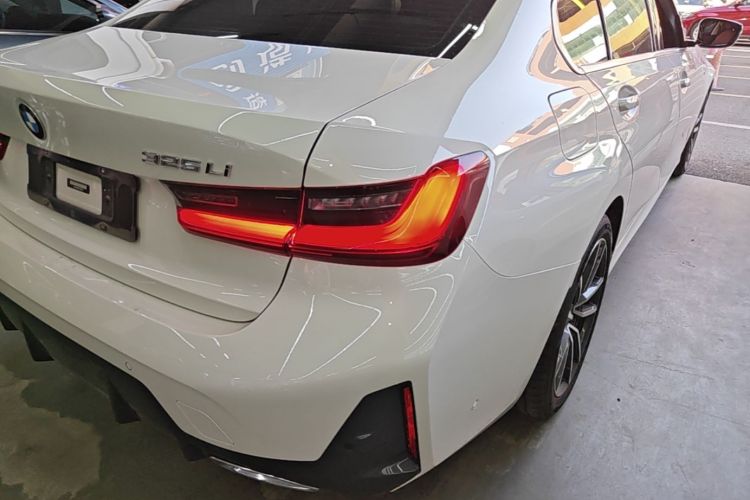 BMW 3 Series 2023 car image #8
