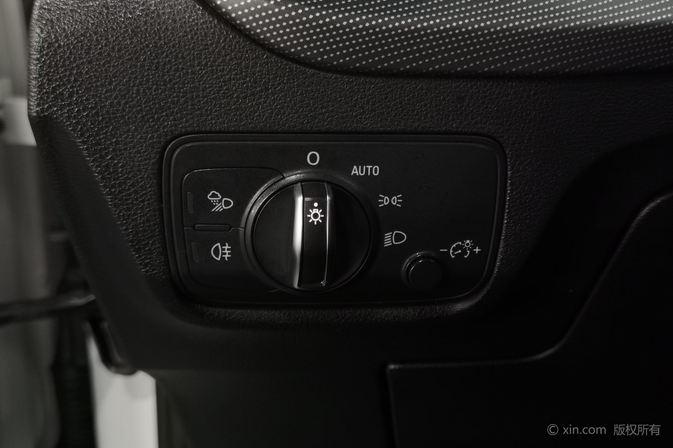 Audi Q2L 2024 #22 Audi Q2L 2024 car image #22