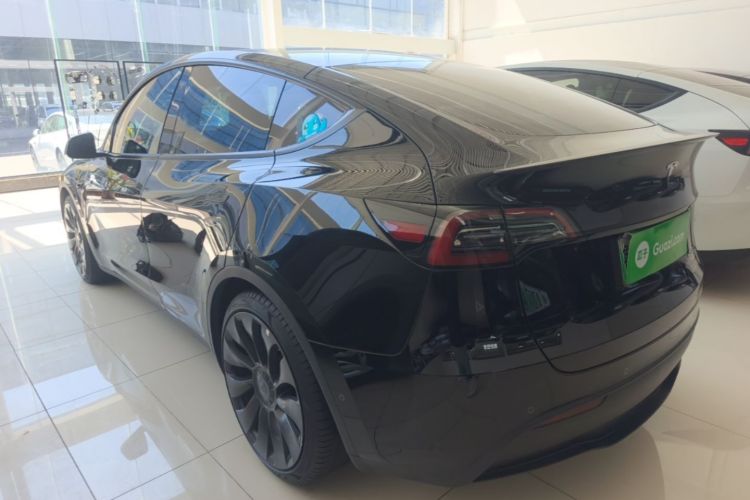 Tesla Model Y 2022 #5 Tesla Model Y 2022 car image #5