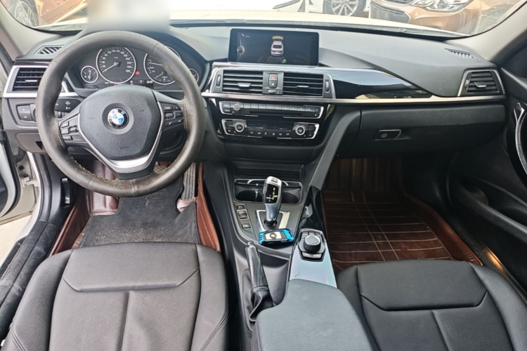 BMW 3 Series 2017 car image #10
