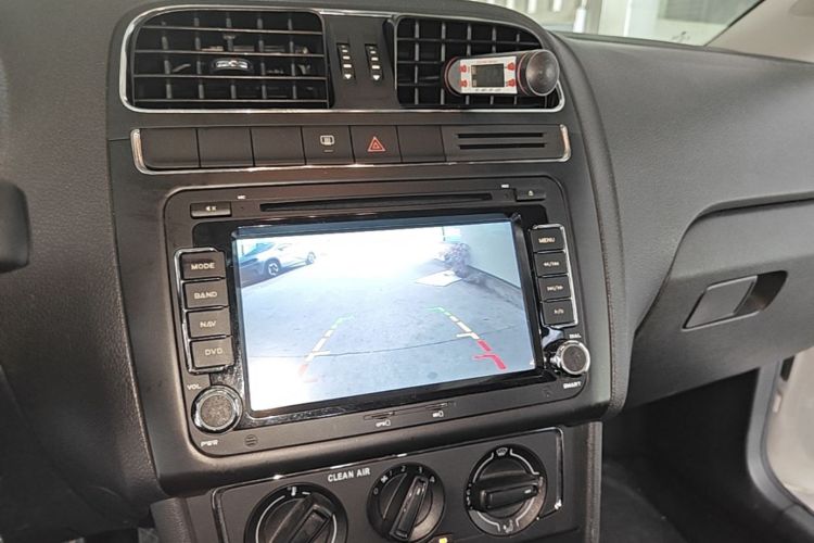Volkswagen Polo 2017 #13 Volkswagen Polo 2017 car image #13