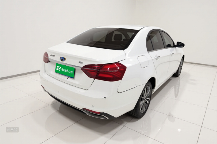 GEELY Emgrand 2018 car image #7